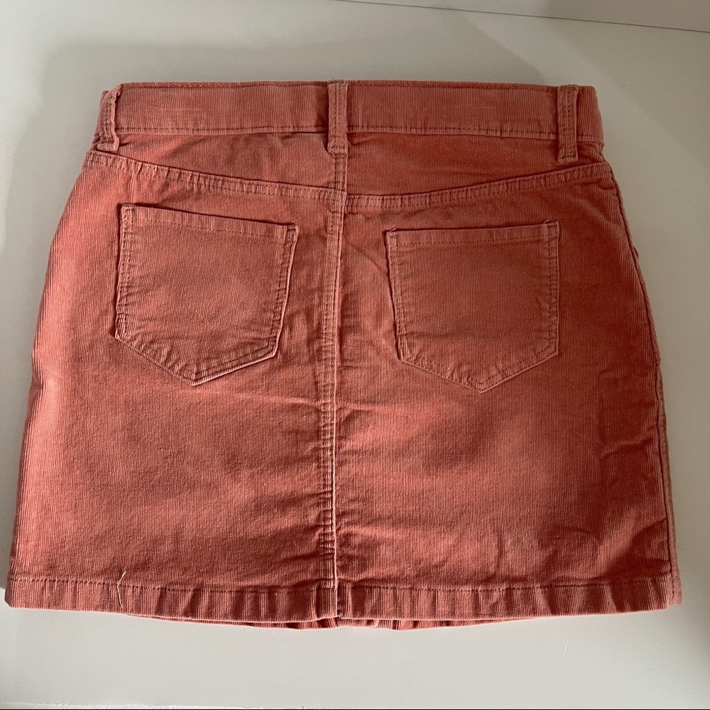 Oshkosh pink corduroy skirt - Picture 2 of 10